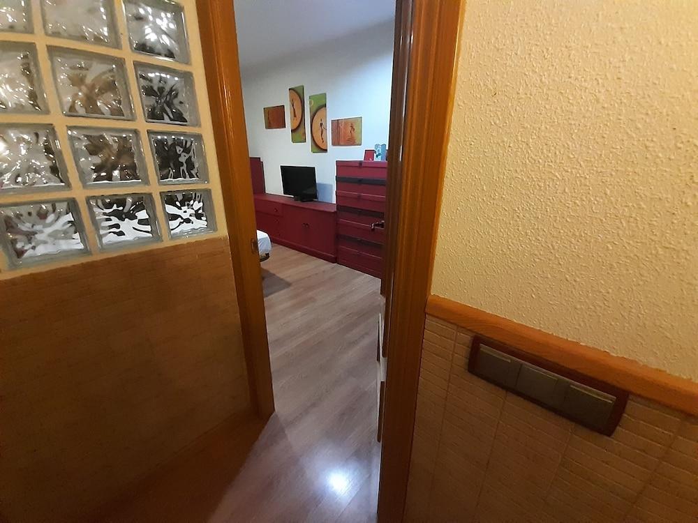 Trampantojo Apartamento En El Corazon De Pamplonaアパートメント エクステリア 写真